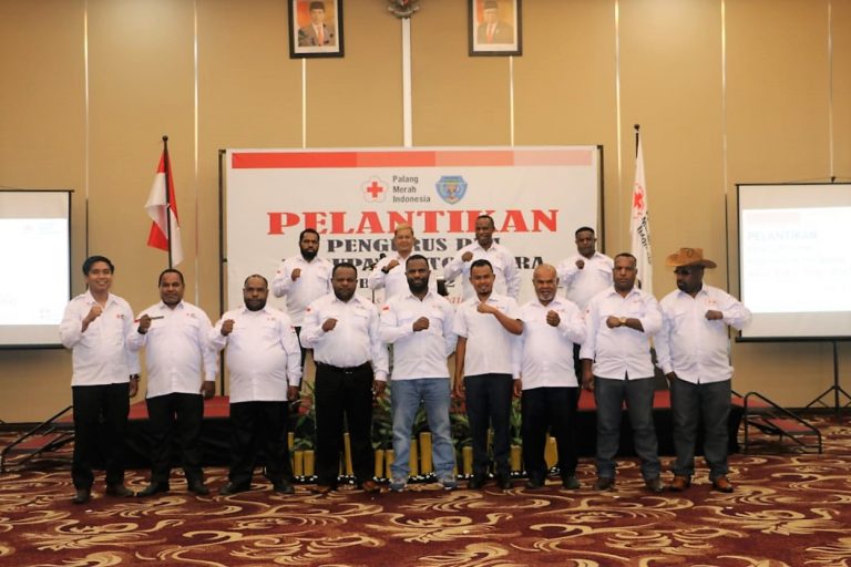 Dihadiri Pemerintahan Kabupaten Tolikara , PMI Tolikari Resmi di Lantik Ketua PMI Provinsi Papua