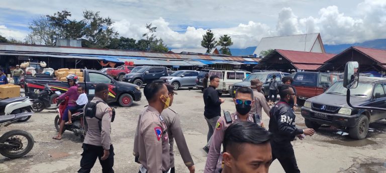 Polres Jayawijaya Tertibkan Premanisme di Pasar Potikelek Wamena