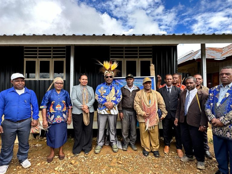 Pemerintah Kabupaten Yahukimo Menggelar Program Yahukimo Cerdas untuk Meningkatkan Kualitas Pendidikan di Distrik Langda