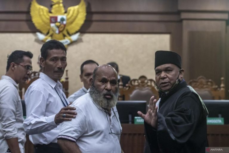 Hakim PN Jakarta Tolak Nota Keberatan Lukas Enembe, Sidang Tipikor Berlanjut