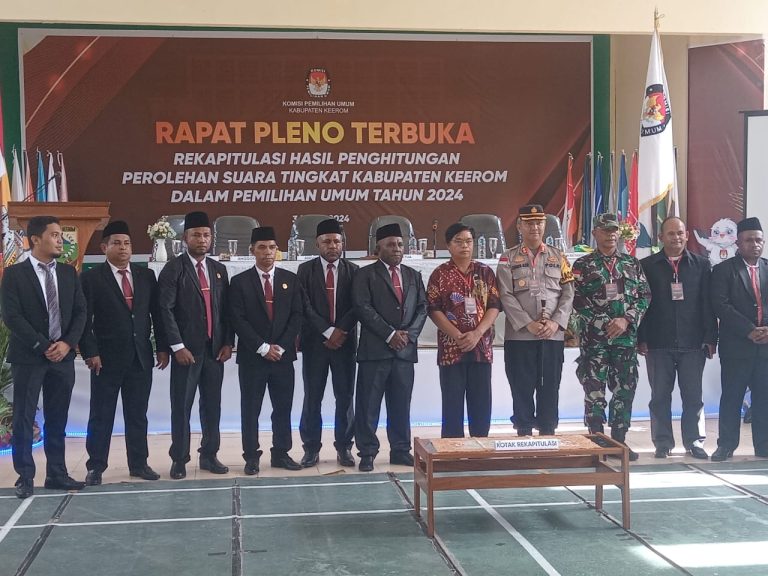 Pembukaan Rapat Pleno Rekapitulasi Tingkat Kabupaten Oleh KPU Keerom Berjalan Lancar